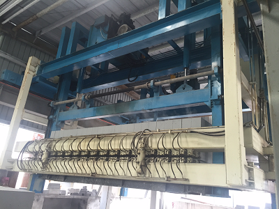 加氣線掰板機(jī) 加氣線掰板機(jī)